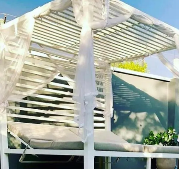 Beachmere Palms Motel
