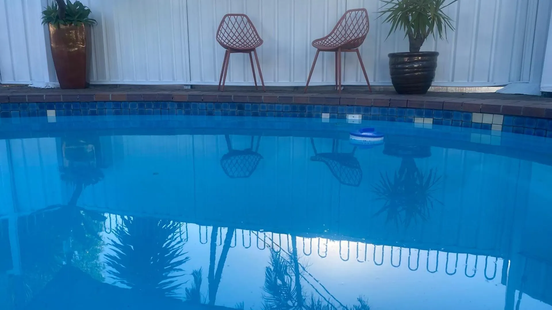 Beachmere Palms Motel Austrálie