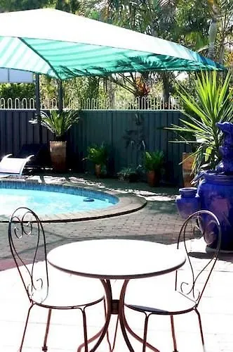 Beachmere Palms Motel Austrálie